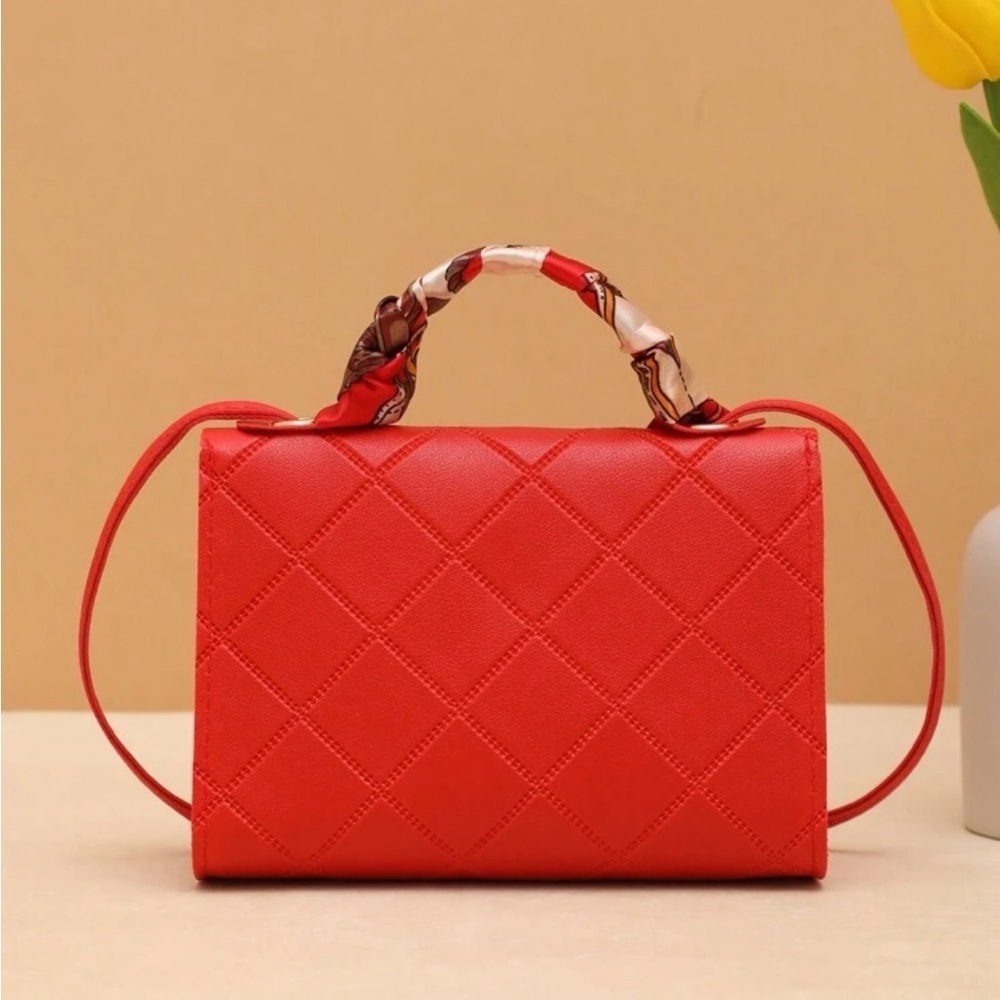 ⚠️Clearance Red Quilted Mini Crossbody Handbag - Picture 5 of 6